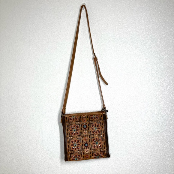 Montana West Crossbody Bag Purse Brown Leather Studded Concealed Western Floral - Picture 3 of 16